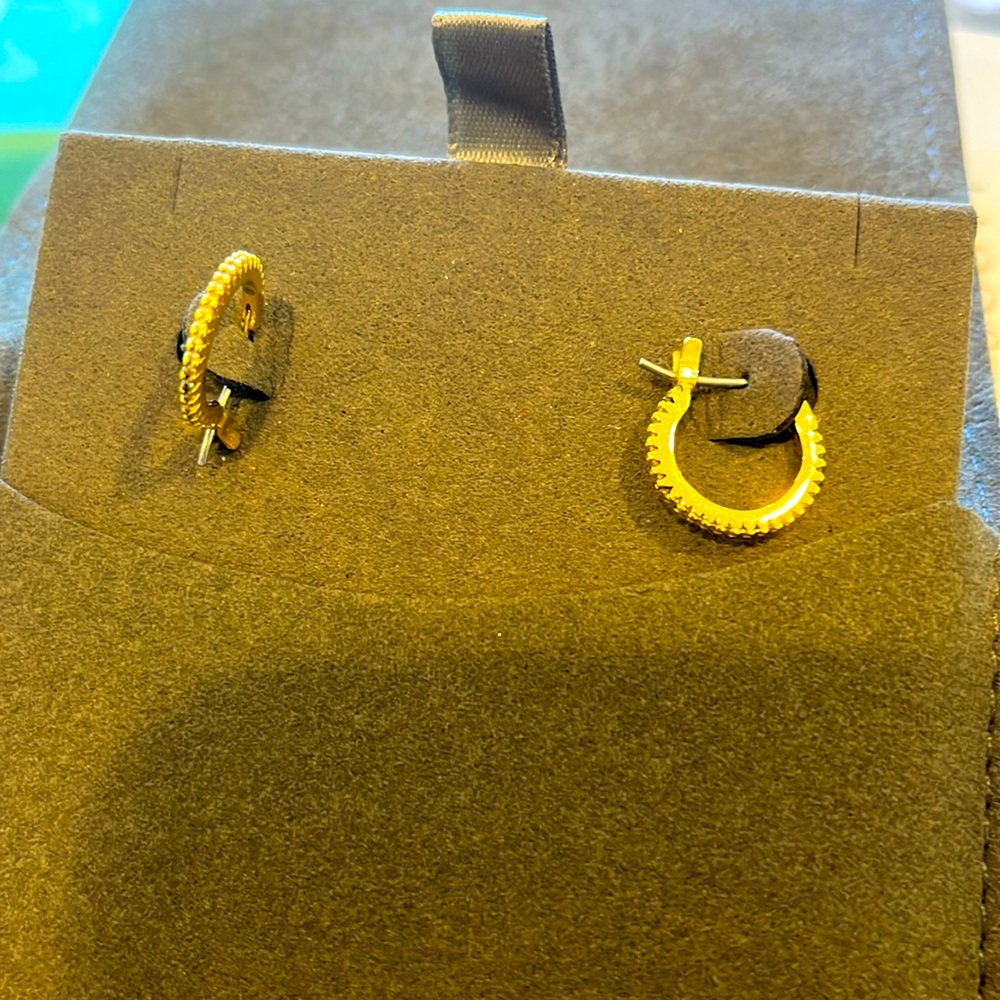 Kendra Scott Brand New gold cz huggies